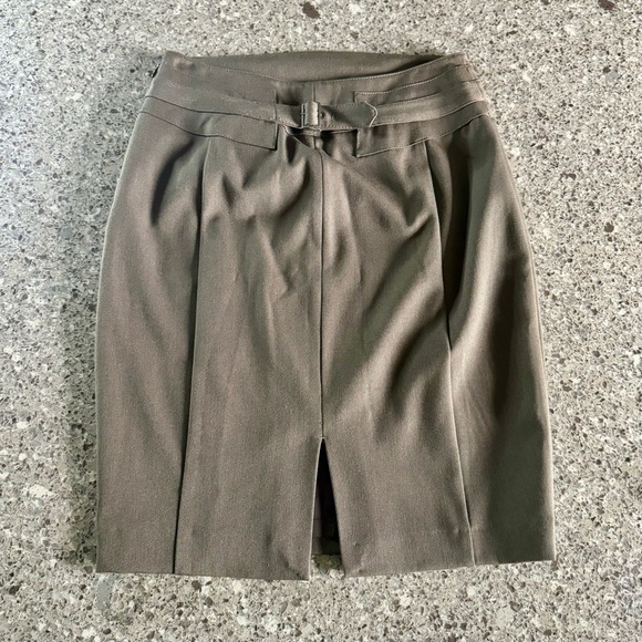 Express Brown Pencil Skirt (Size 0) 🟤✨ - Picture 2 of 7
